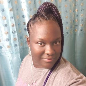 Meet your Posher, Iisha